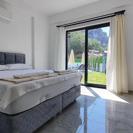 ヴィラ Svarti ダルヤン