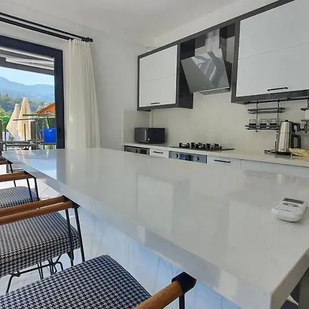 Svarti * ダルヤン